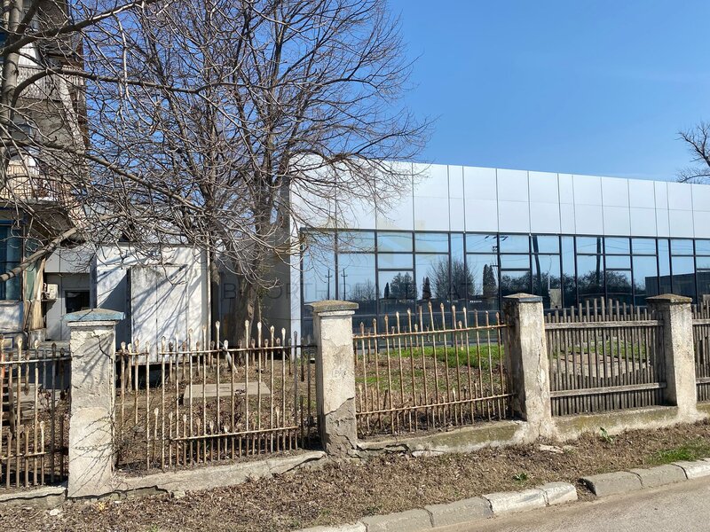 Urziceni, hub logistic/ distributie de vanzare, 3.300 mp construiti, pozitie strategica.